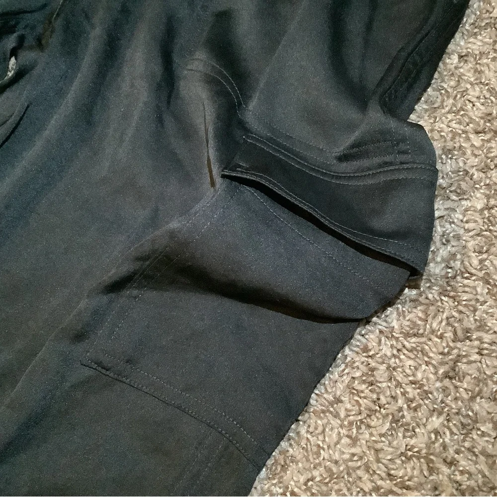 Pink Victoria’s Secret cargo jogger pants, color black, size: XS - Picture 3 of 12